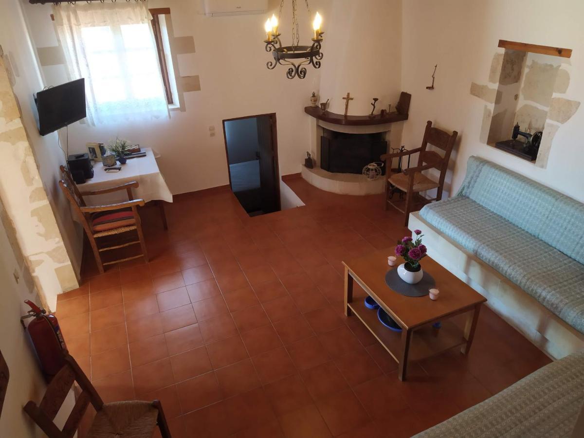 Fenareti Village House Makhairoi Bagian luar foto
