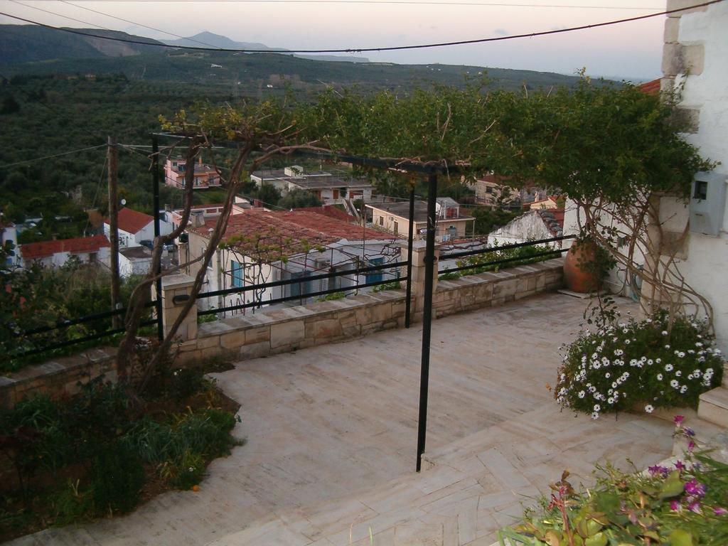 Fenareti Village House Makhairoi Bagian luar foto