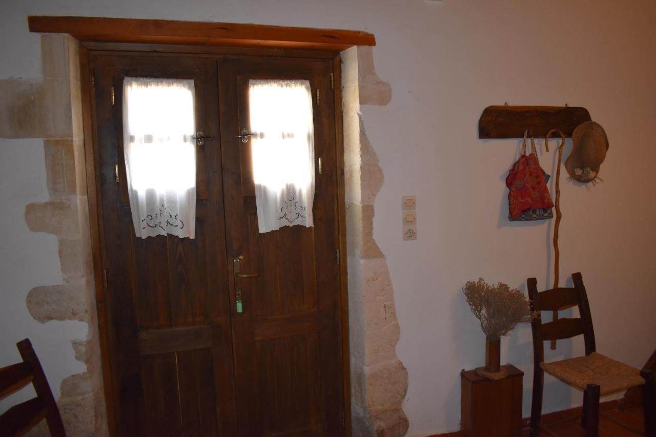 Fenareti Village House Makhairoi Bagian luar foto